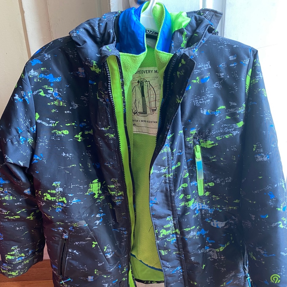 Boys size 6-7 3-piece Winter jacket